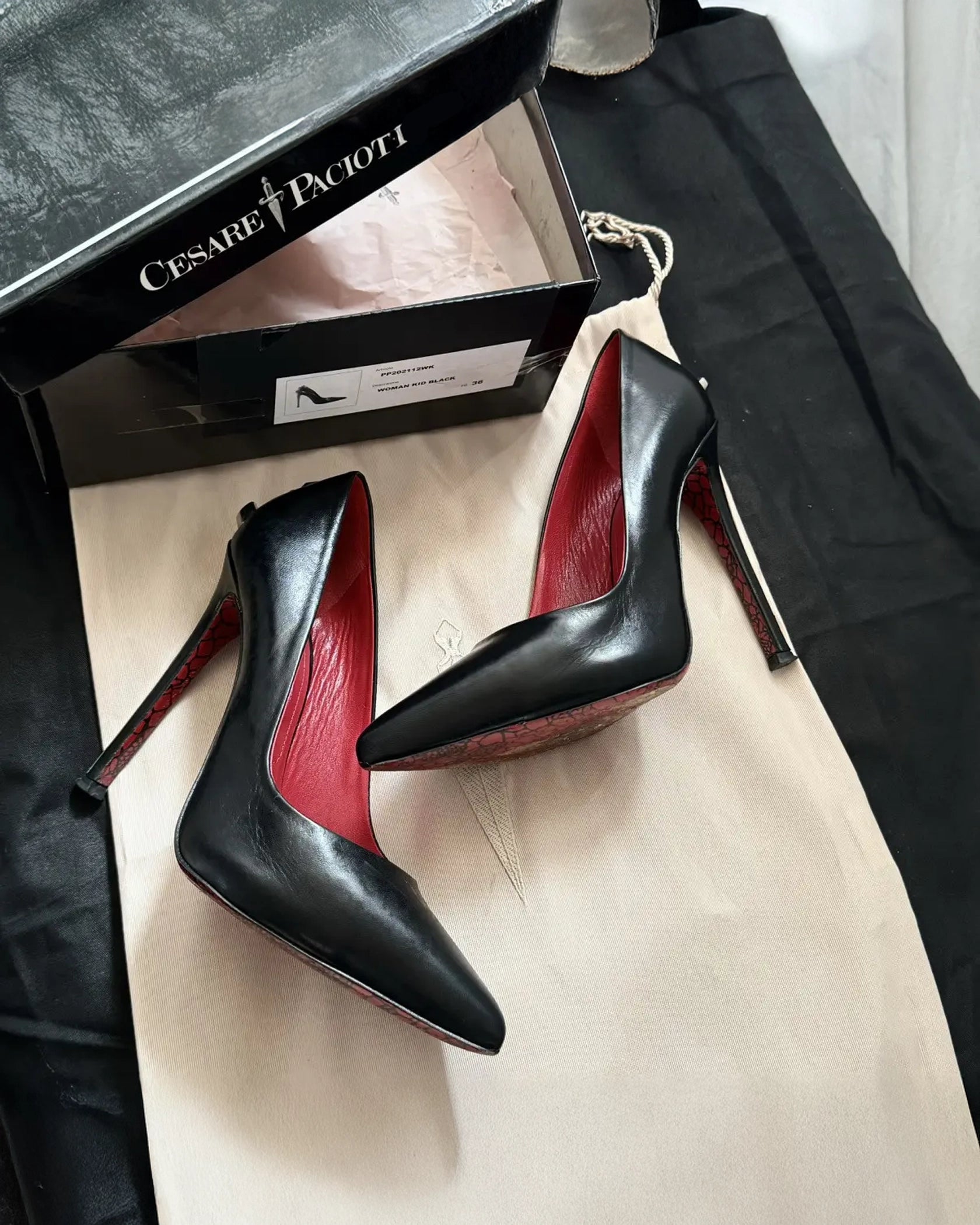 Dagger Heels