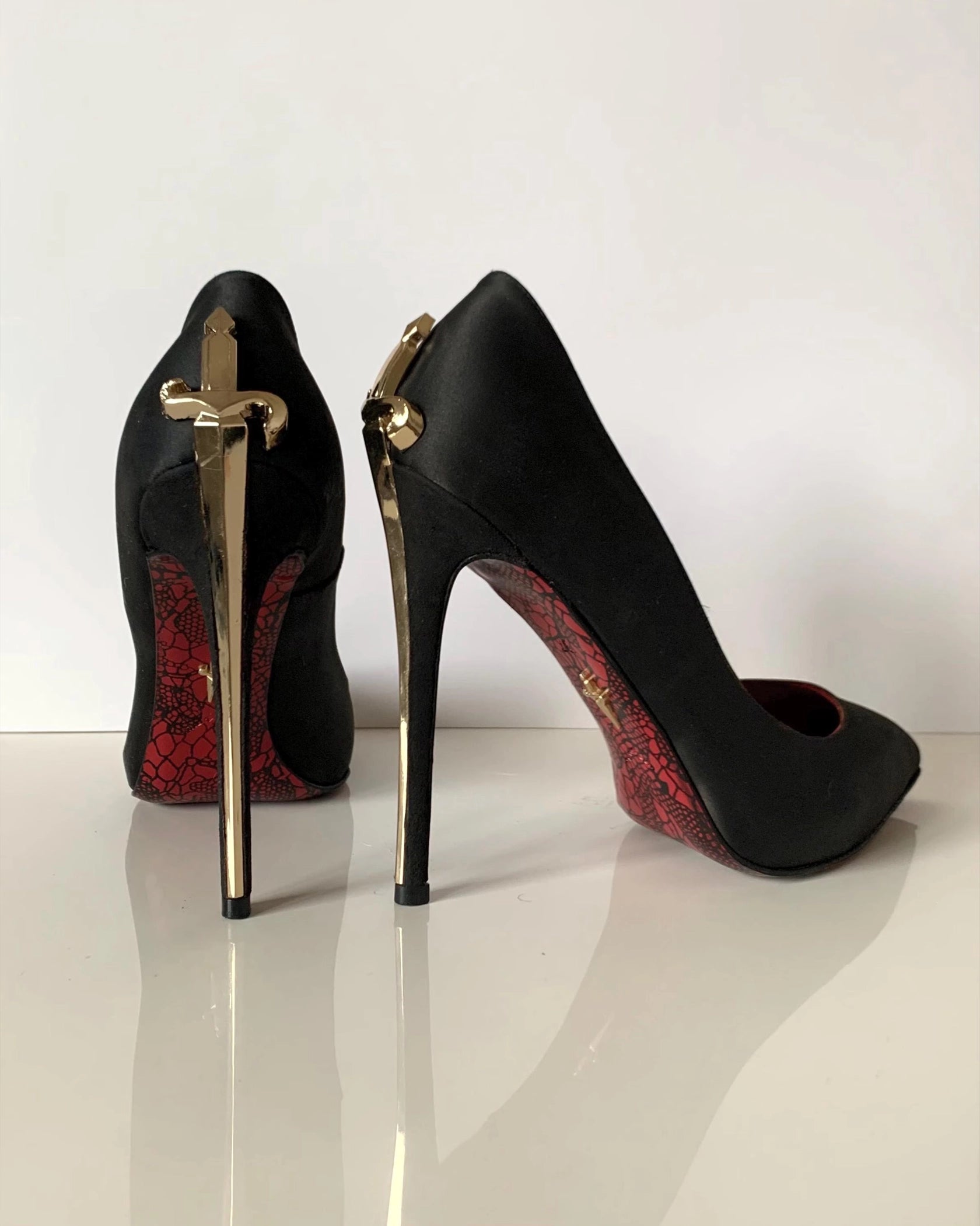 Dagger Heels